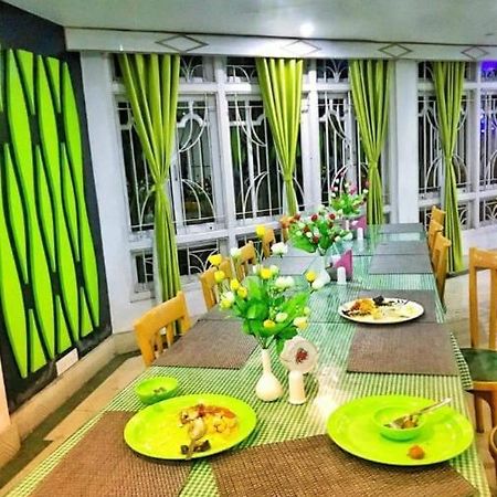 Bon Hotel Crystal Palace Гангток Екстериор снимка