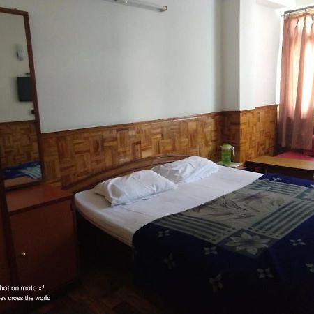 Bon Hotel Crystal Palace Гангток Екстериор снимка