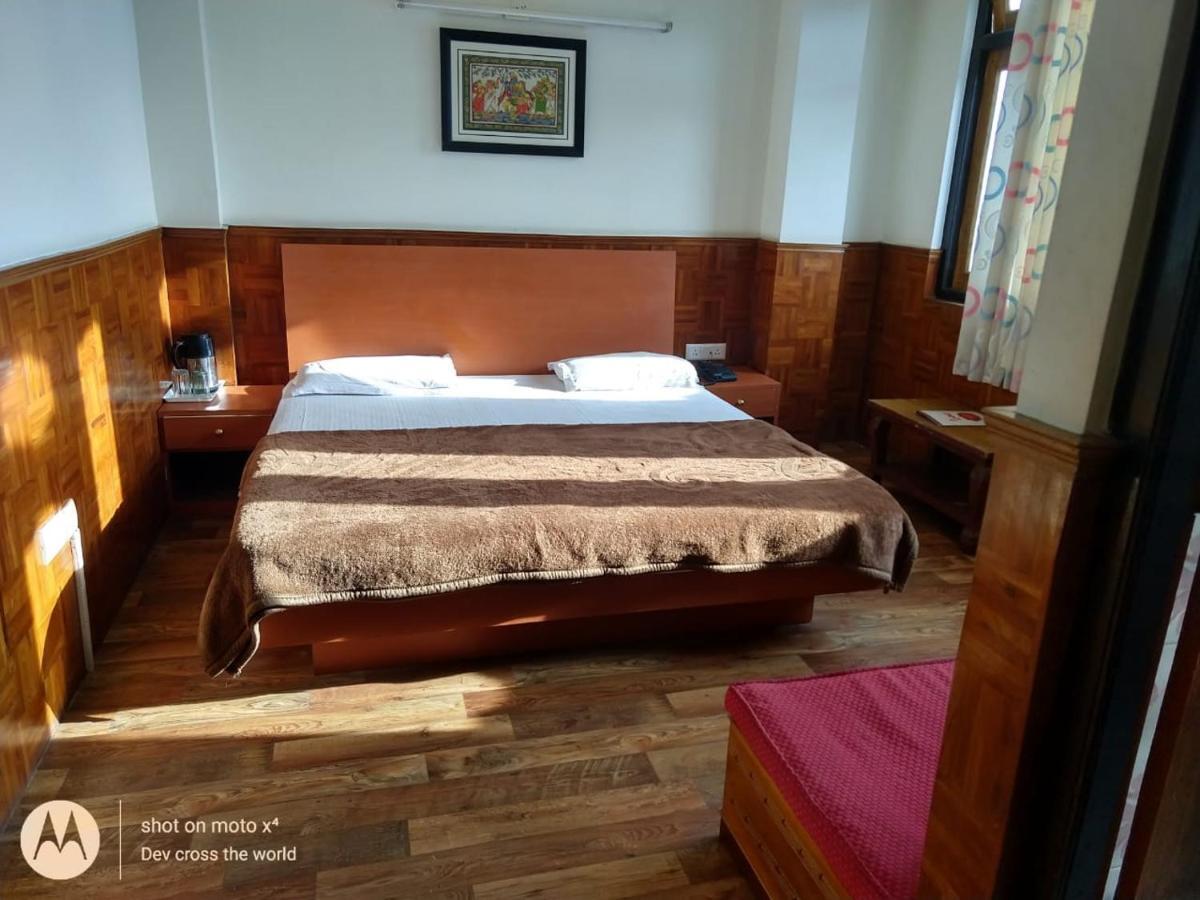 Bon Hotel Crystal Palace Гангток Екстериор снимка