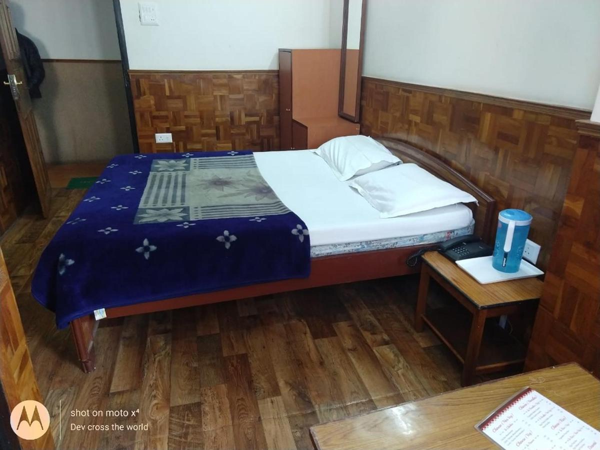 Bon Hotel Crystal Palace Гангток Екстериор снимка