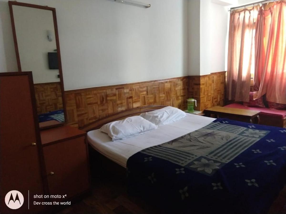 Bon Hotel Crystal Palace Гангток Екстериор снимка