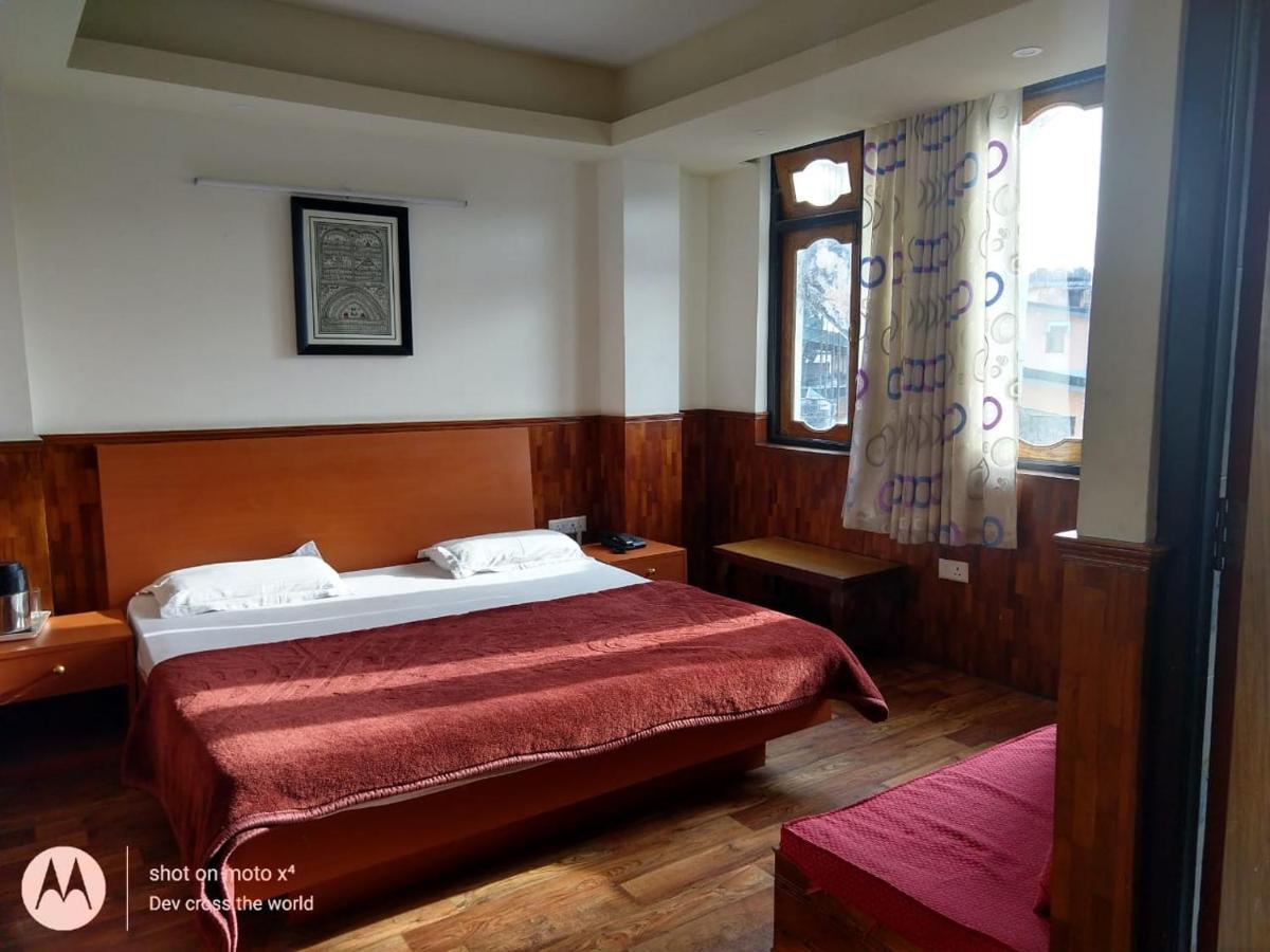 Bon Hotel Crystal Palace Гангток Екстериор снимка